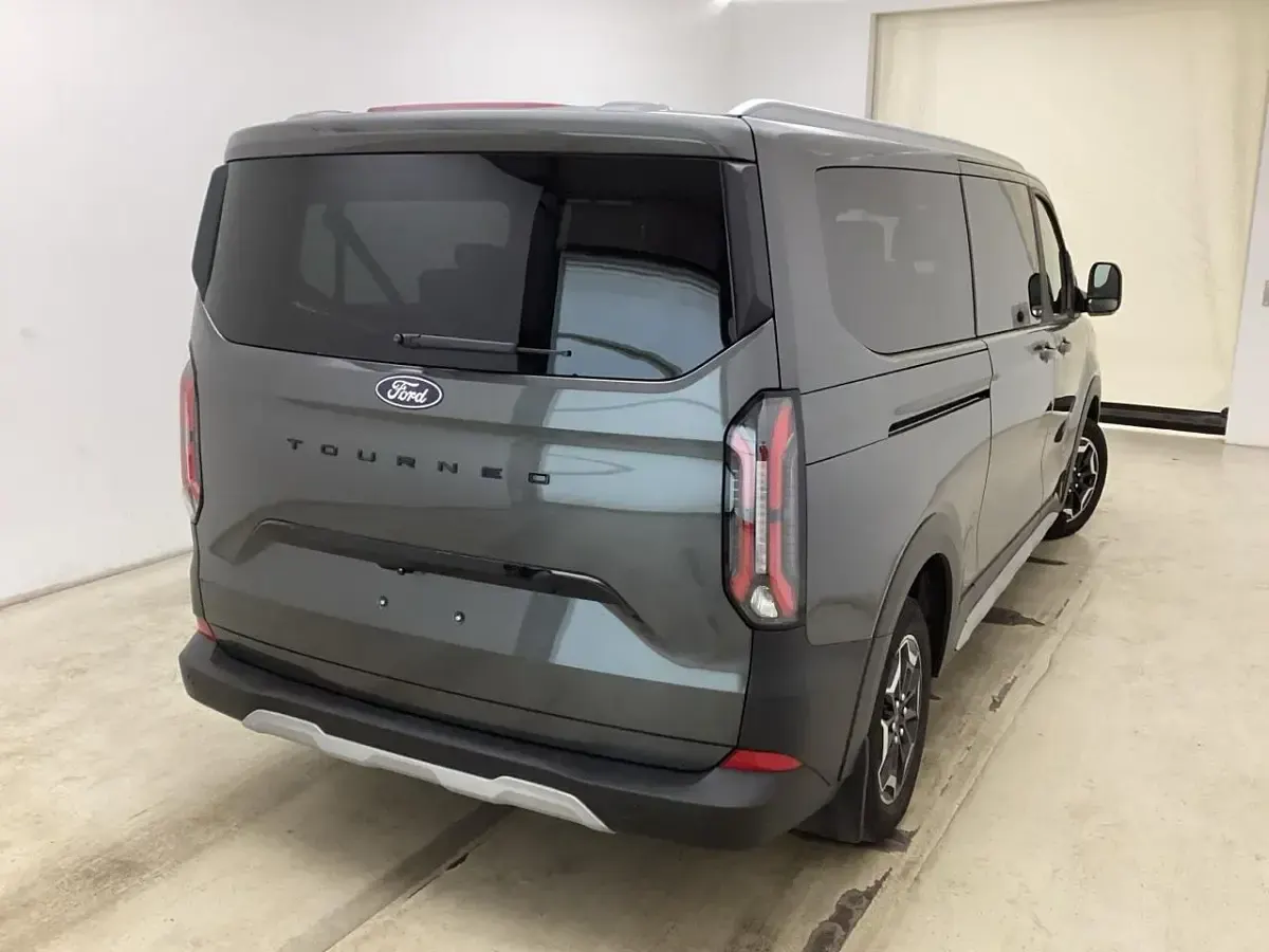 Gebraucht Ford Tourneo Custom Active 2025 Grau Van