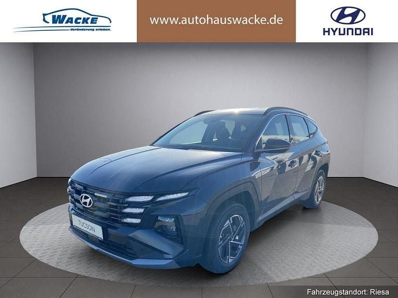 Neu Hyundai Tucson Select 252 PS (185 kW) 2025 Farbe: grau SUV