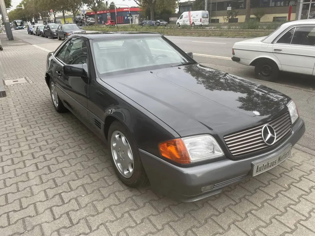 Gebraucht Mercedes SL300 231 PS (169 kW) 1992 Schwarz Cabrio