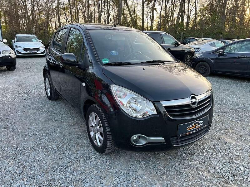 Gebraucht Opel Agila Edition 68 PS (50 kW) 2014 Kosmosschwarz Kleinwagen