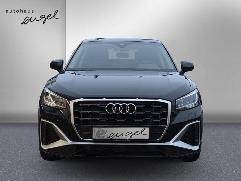 Gebraucht Audi Q2 S-Line 150 PS (110 kW) 2025 Mythos black metallic SUV
