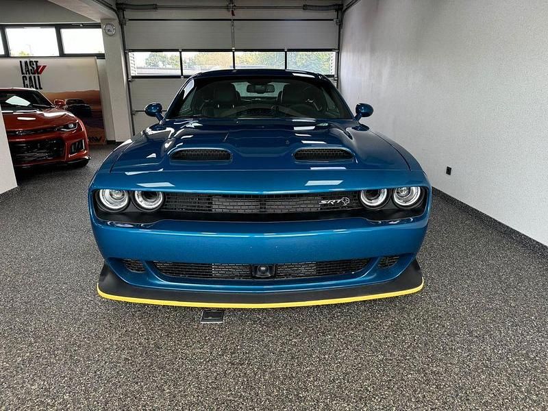 Neu Dodge Challenger 727 PS (534 kW) 2025 Blau Coupé