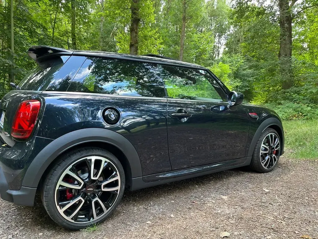 Gebraucht Mini John Cooper Works 231 PS (169 kW) 2022 Schwarz Kleinwagen