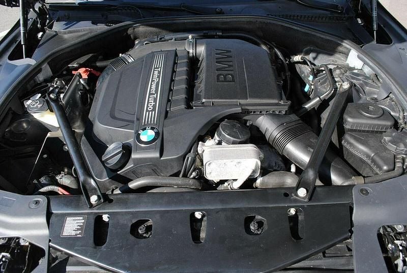 Gebraucht BMW 640 Sport Line 320 PS (235 kW) 2012 Braun Coupé