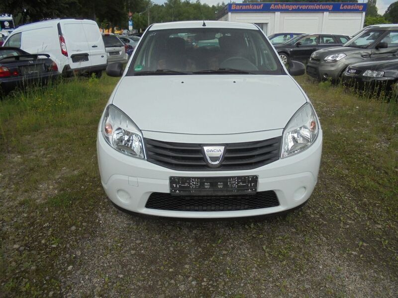 Gebraucht Dacia Sandero Ambiance 75 PS (55 kW) 2009 Weiß Kleinwagen
