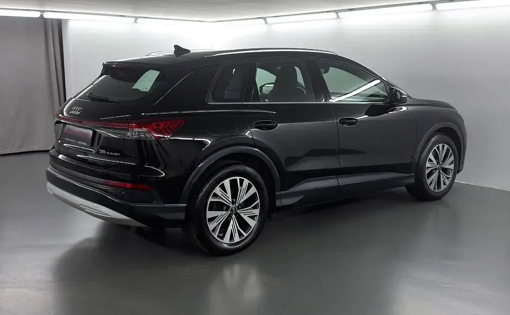 Gebraucht Audi Q4 e-tron S-Line 125 kW (170 PS) 2023 Schwarz SUV