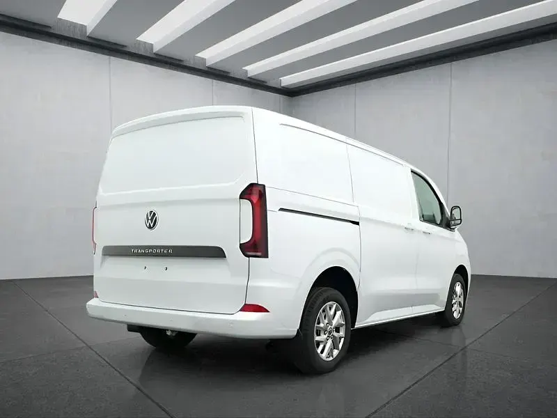 Gebraucht VW T7 150 PS (110 kW) 2025 Weiß Van