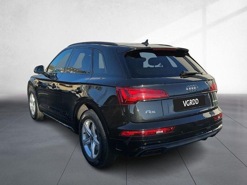 Gebraucht Audi Q5 S-Line 163 PS (119 kW) 2021 Mythosschwarz metallic SUV