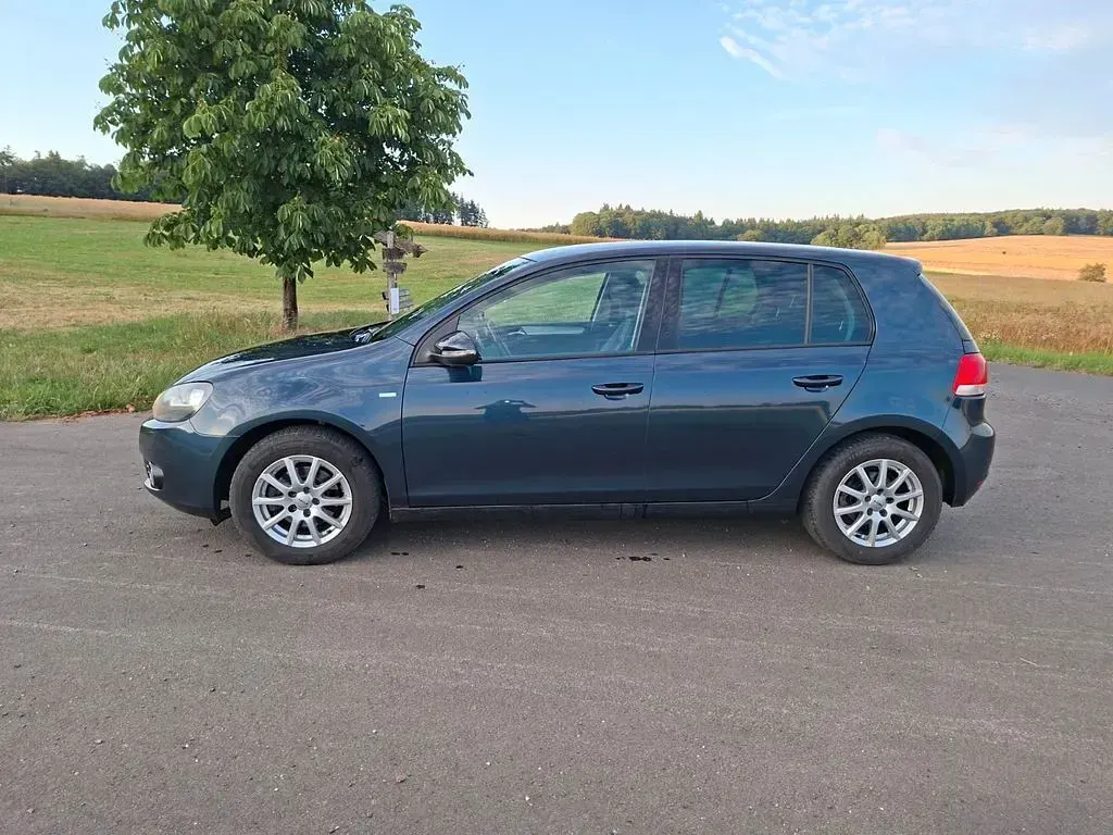 Gebraucht VW Golf VII Match 105 PS (77 kW) 2012 Limousine