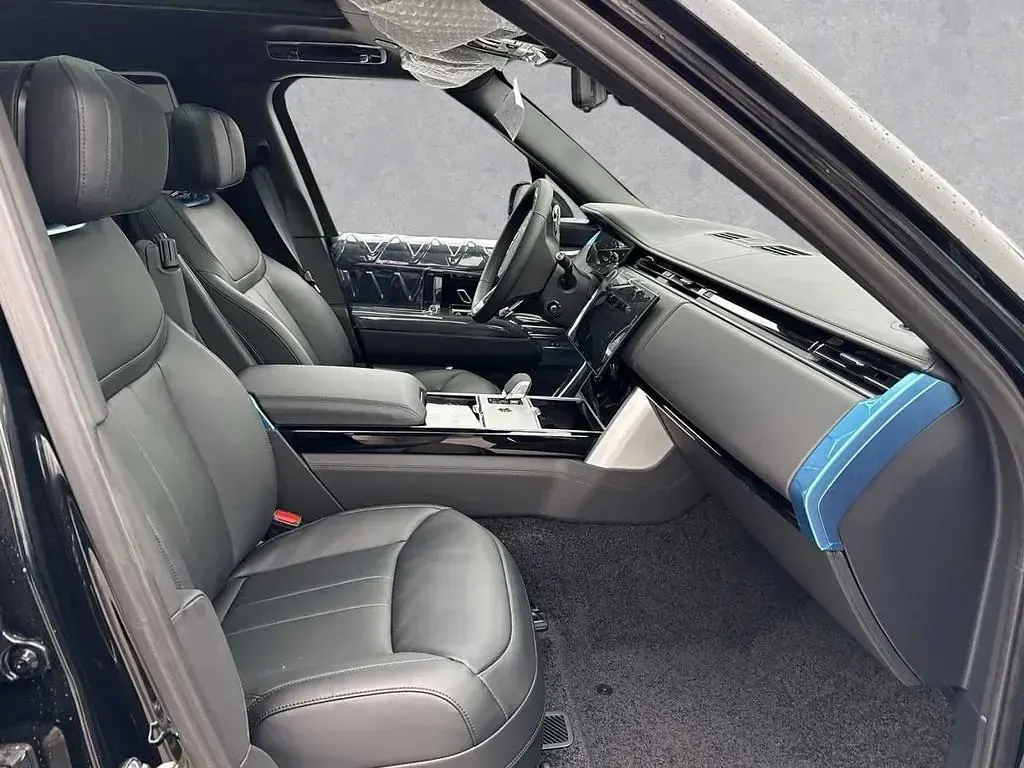 Gebraucht Land Rover Range Rover Autobiography 530 PS (389 kW) 2026 Schwarz SUV