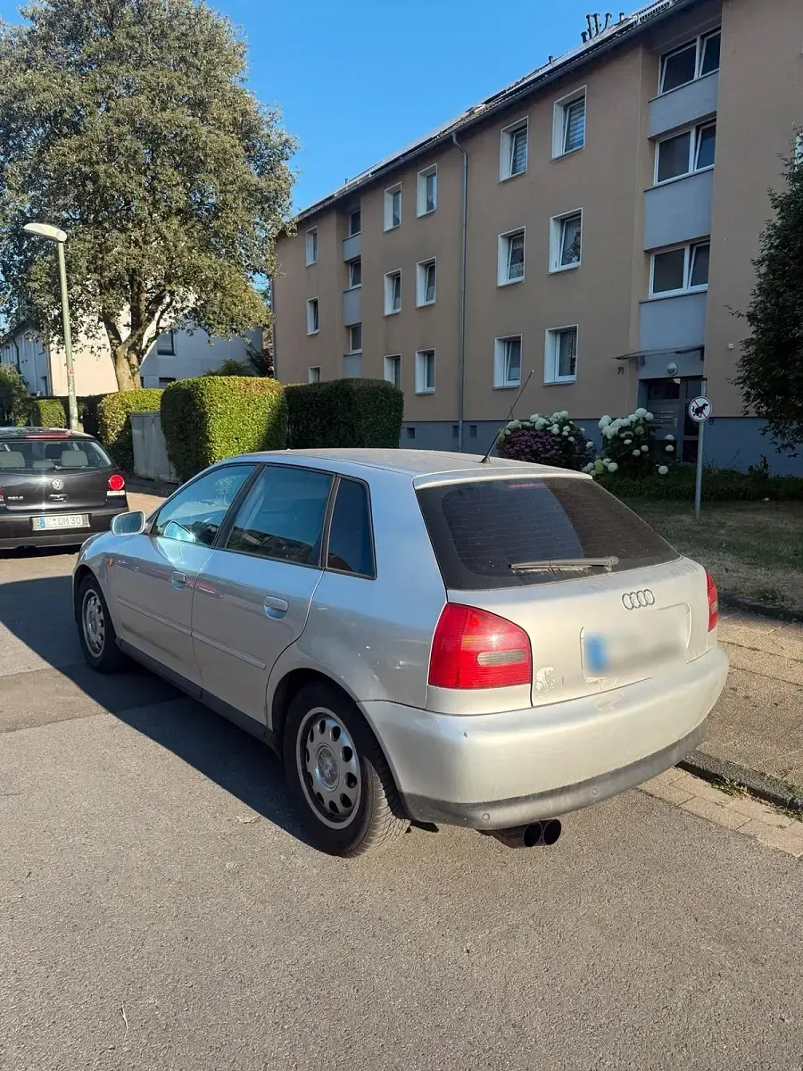 Gebraucht Audi A3 101 PS (74 kW) 1999 Silber Kleinwagen