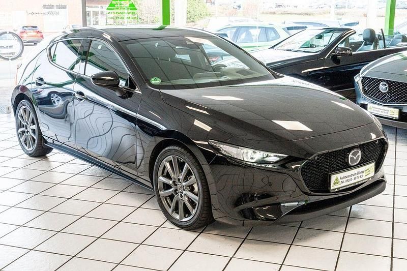 Schwarz Gebraucht 2021 Mazda 3 Selection Limousine | 22.950 € (Fairer Preis) - Bild 1/4