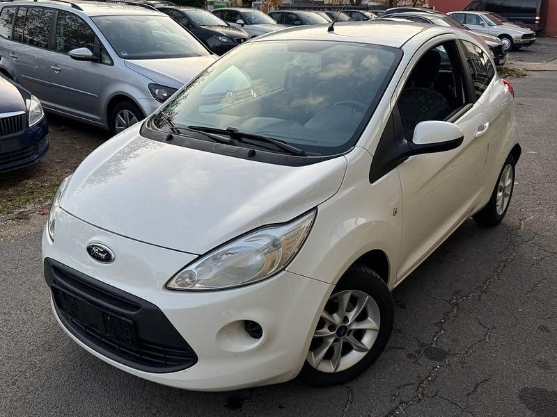 Weiß Gebraucht 2013 Ford Ka Cool & Sound Edition Kleinwagen | 1.888 € (Guter Preis) - Bild 1/4