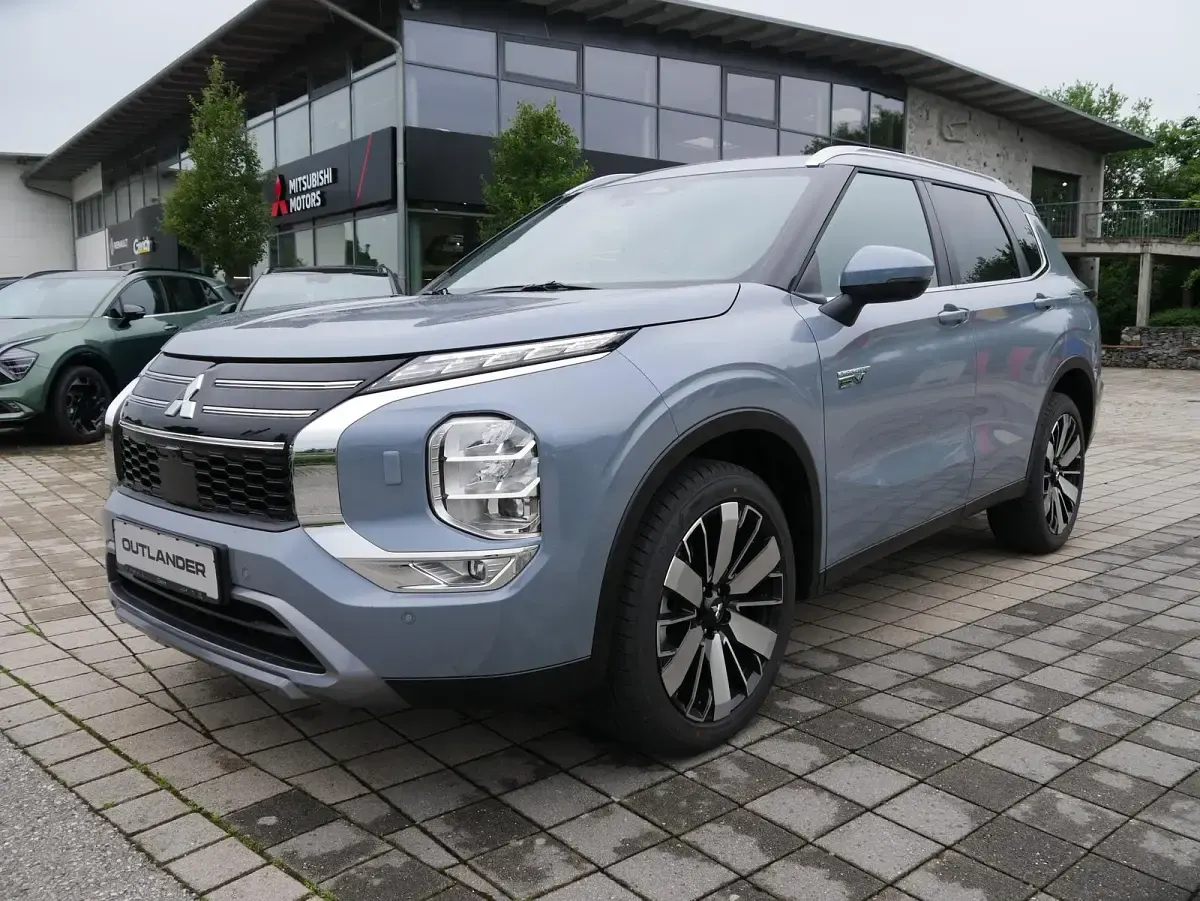 Gebraucht Mitsubishi Outlander P-HEV Edition 306 PS (225 kW) 2026 SUV