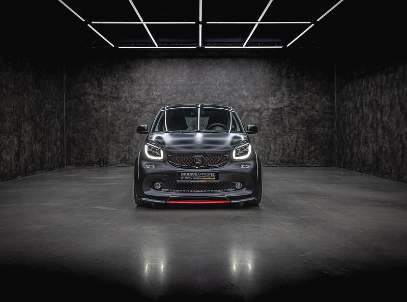 Gebraucht Smart ForTwo Coupé Brabus 121 PS (88 kW) 2019 Brabus black velvet matt Coupé