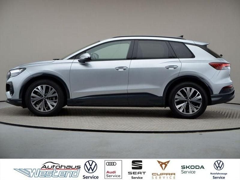 Gebraucht Audi e-tron 219 kW (299 PS) 2022 Florettsilber (metallic) SUV