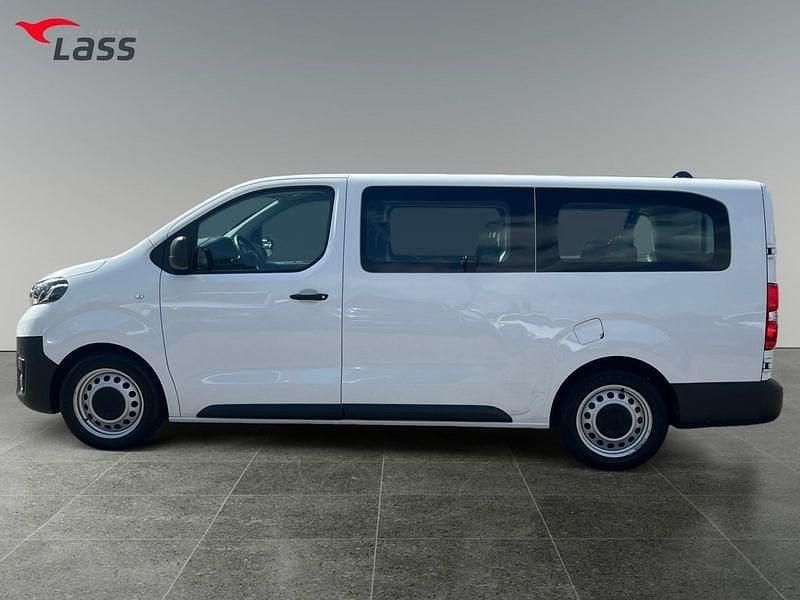 Gebraucht Toyota Proace Verso Comfort 144 PS (105 kW) 2022 Ice white Kombi