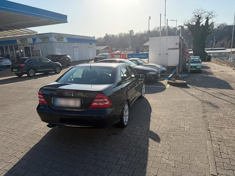 Gebraucht Mercedes C180 150 PS (110 kW) 2007 Blau Limousine
