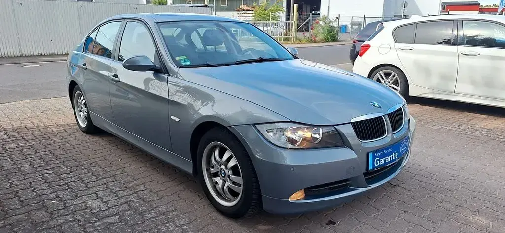 Gebraucht BMW 320 150 PS (110 kW) 2006 Grau Limousine