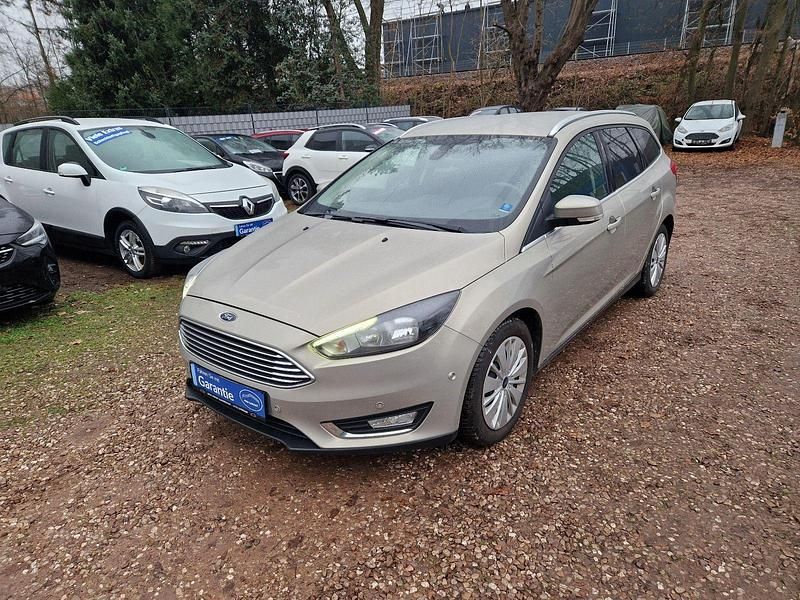 Titangrau metallic Gebraucht 2016 Ford Focus Kombi | 9.600 € (Fairer Preis) - Bild 1/4