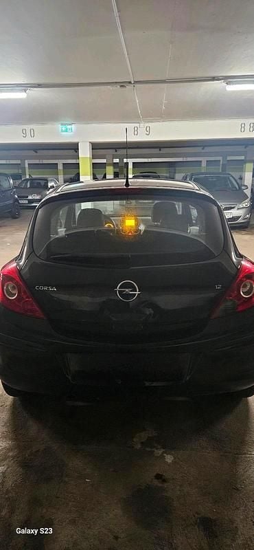Gebraucht Opel Corsa 79 PS (58 kW) 2008 Schwarz Kleinwagen