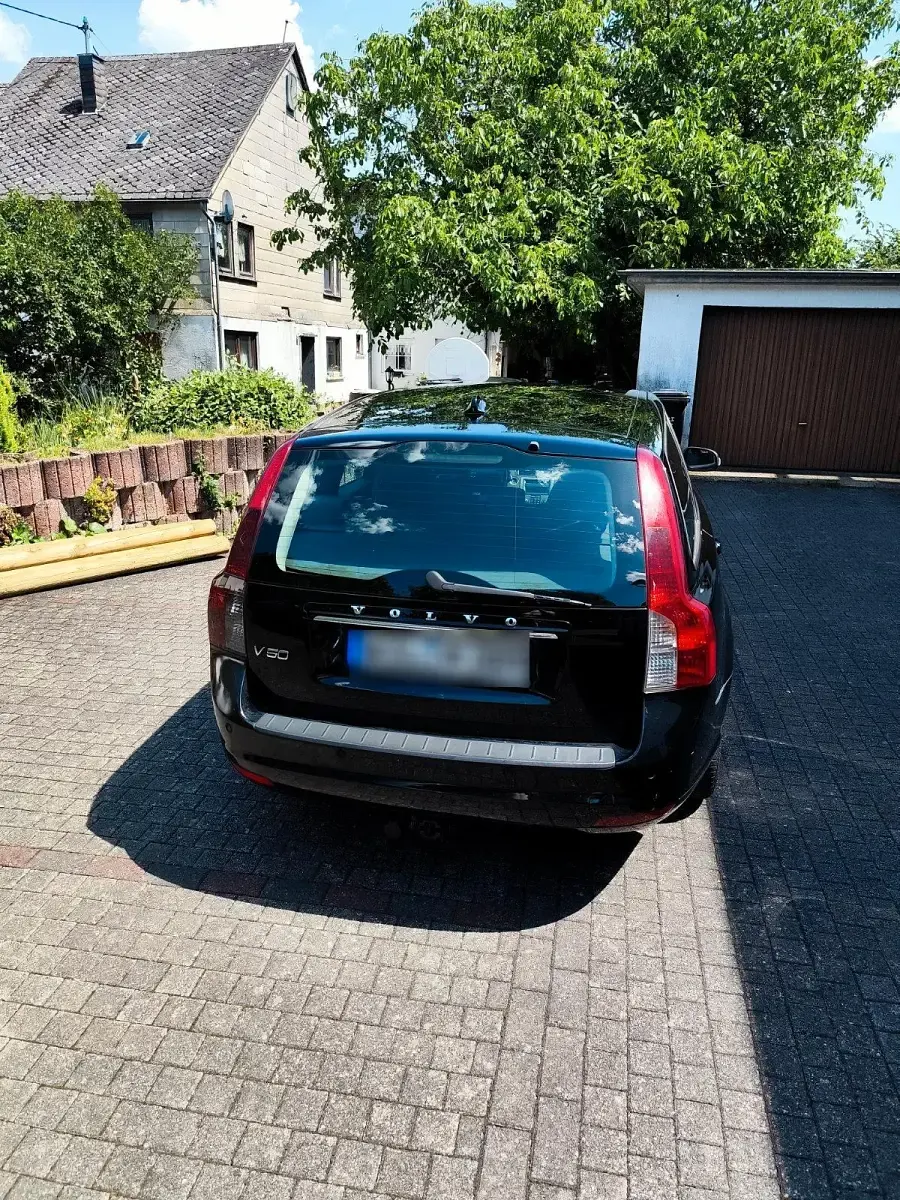 Gebraucht Volvo V50 136 PS (100 kW) 2008 Schwarz Kombi
