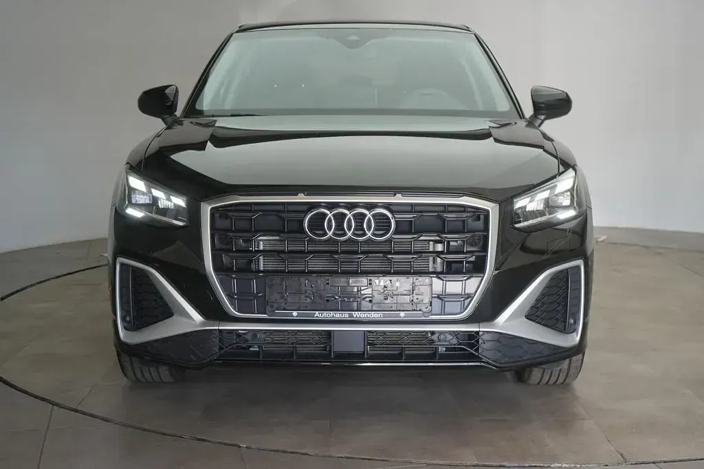 Gebraucht Audi Q2 S-Line 150 PS (110 kW) 2025 Schwarz SUV