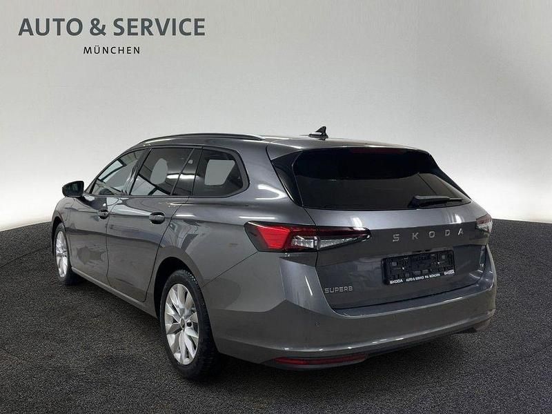 Gebraucht Skoda Superb Selection 204 PS (150 kW) 2026 Grau Kombi