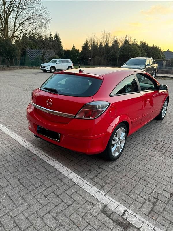 Gebraucht Opel Astra GTC 200 PS (147 kW) 2008 Rot Coupé