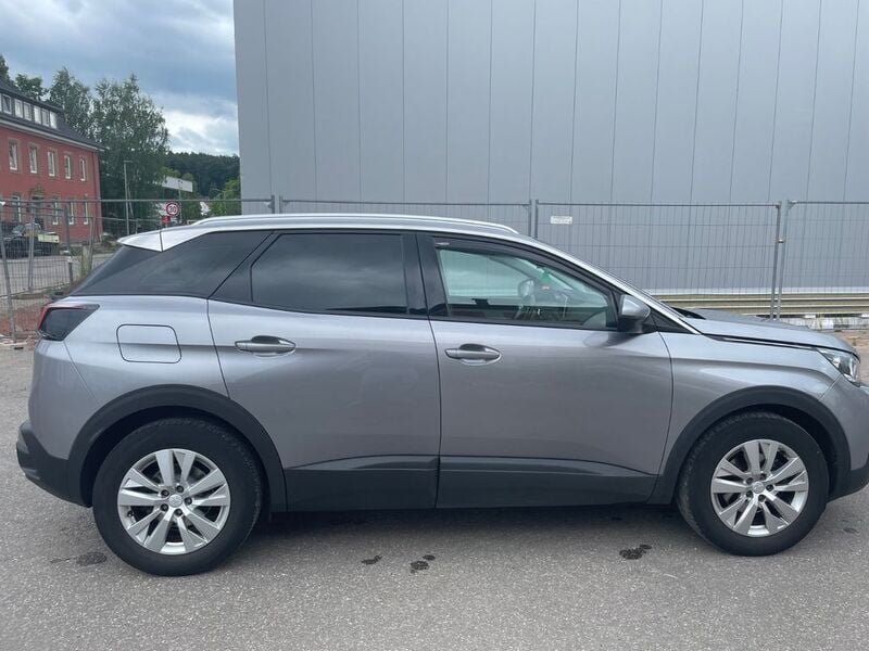 Grau Gebraucht 2019 Peugeot 3008 Crossway SUV | 14.499 € (Guter Preis) - Bild 1/4