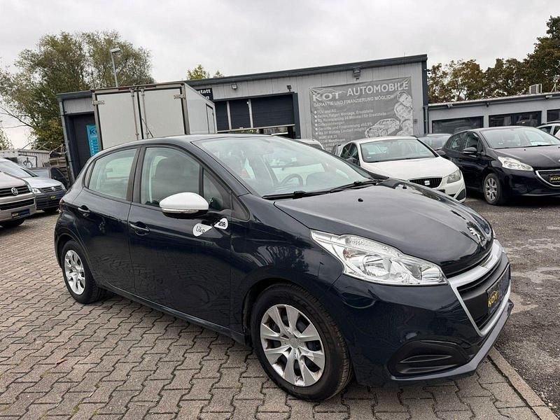 Gebraucht Peugeot 208 68 PS (50 kW) 2019 Grau Kleinwagen