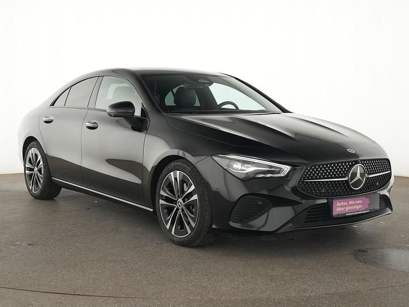 Gebraucht Mercedes CLA200 Progressive 163 PS (119 kW) 2024 Nachtschwarz Limousine