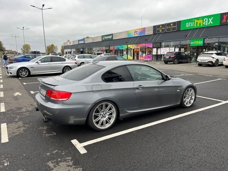 Grau Gebraucht 2009 BMW 335 Performance Coupé | 15.500 € (Fairer Preis) - Bild 1/4
