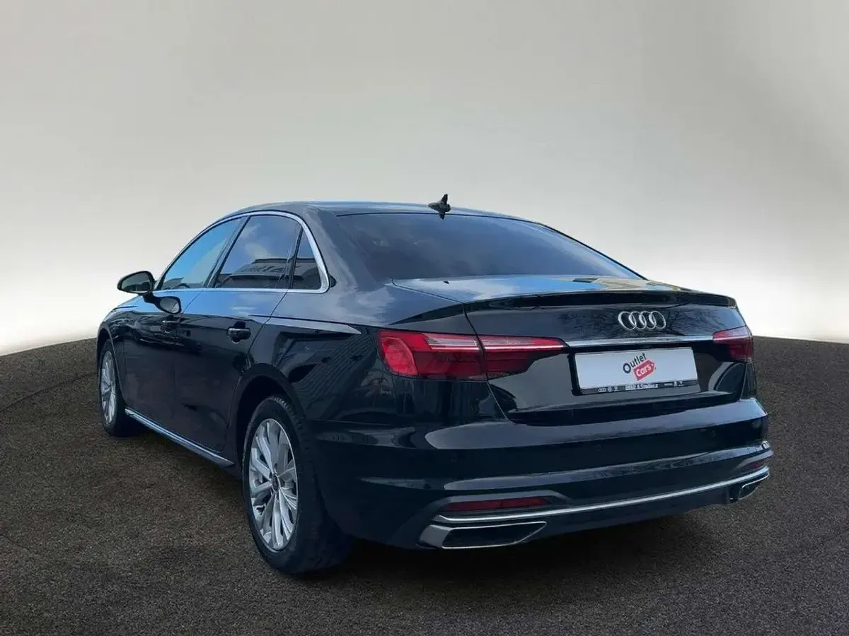 Gebraucht Audi A4 Advanced Plus 204 PS (150 kW) 2023 Brillantschwarz Limousine