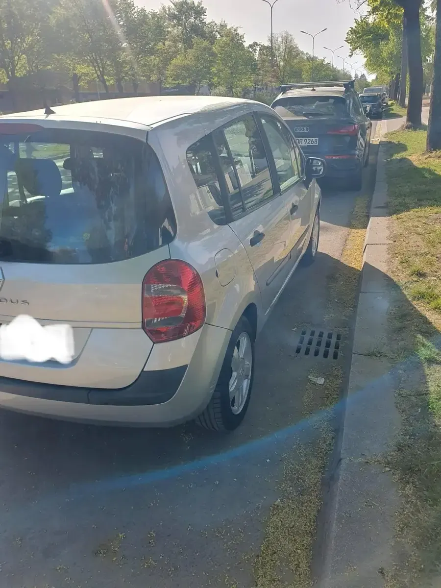 Używany Renault Modus 2008 Srebrny Minivan