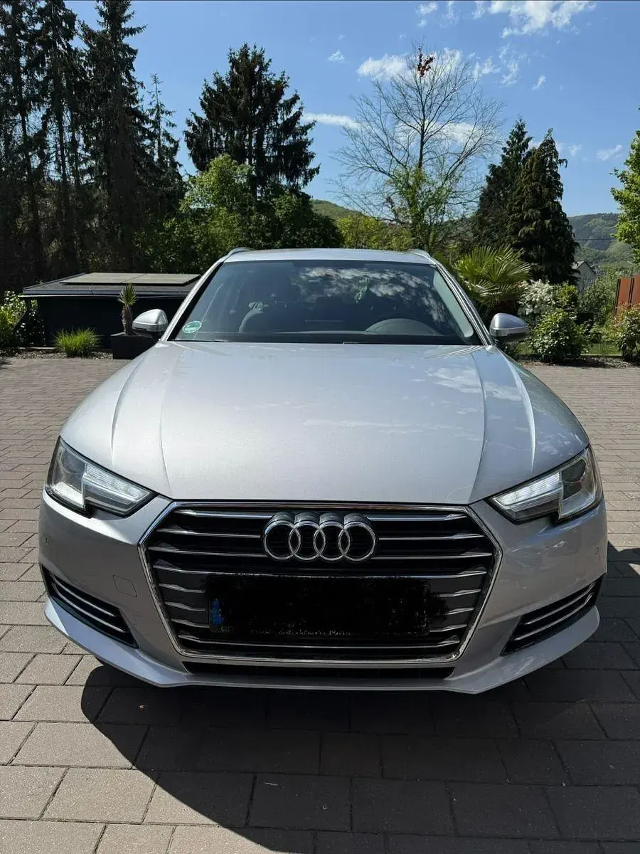 Gebraucht Audi A4 Design 190 PS (139 kW) 2017 Silber Kombi