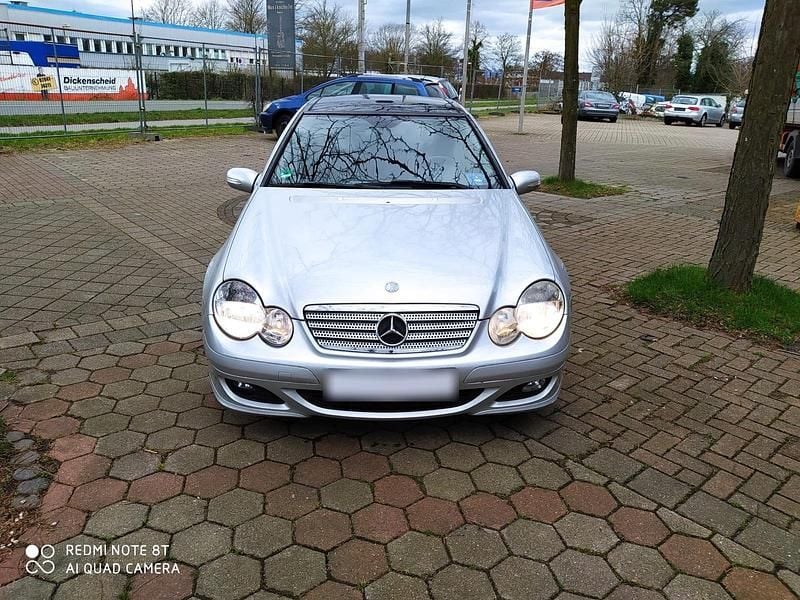 Gebraucht Mercedes C200 163 PS (119 kW) 2005 Silber Coupé
