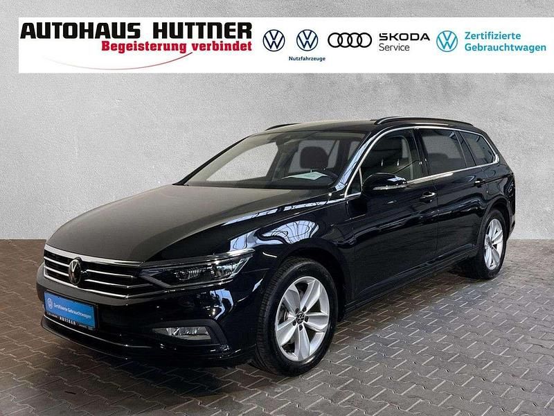 Deep black perleffekt (metallic) Gebraucht 2024 VW Passat Business Kombi | 39.990 € (Fairer Preis) - Bild 1/4
