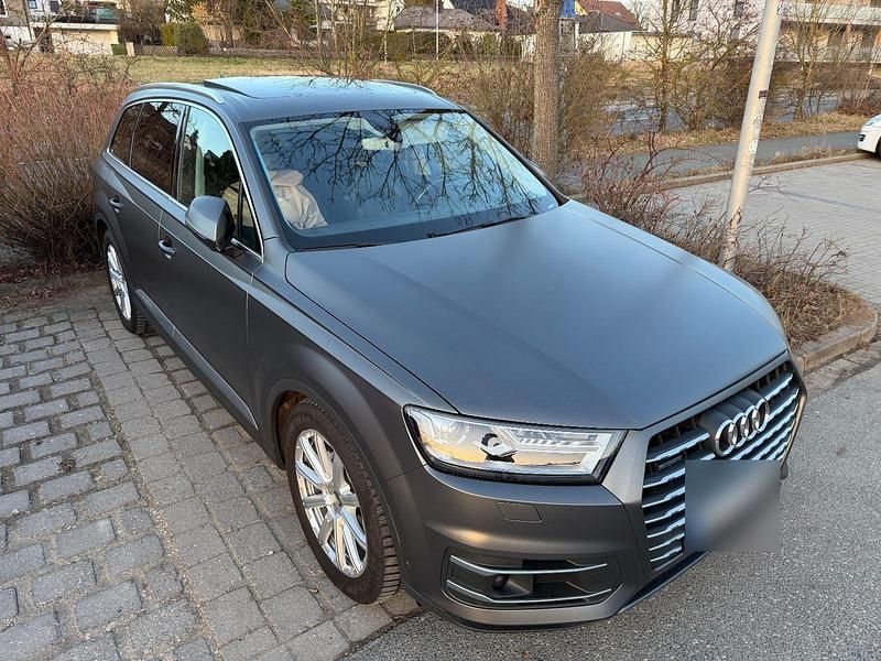 Gebraucht Audi Q7 Ambiente 272 PS (200 kW) 2016 Grau SUV