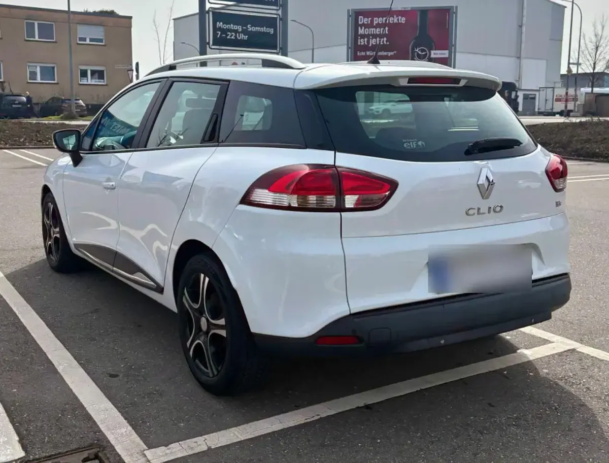 Gebraucht Renault Clio 90 PS (66 kW) 2014 Weiß Kleinwagen