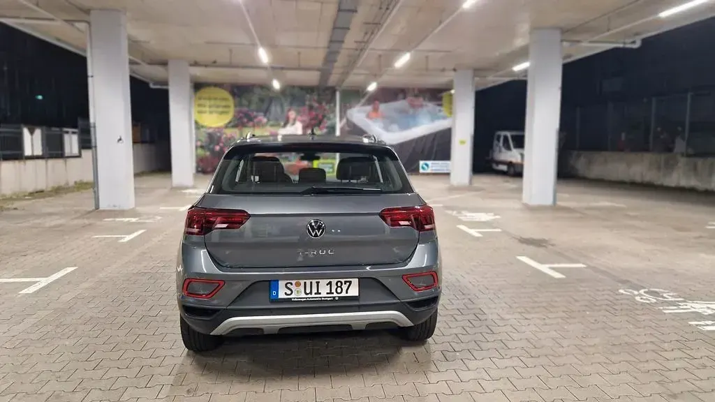 Gebraucht VW T-Roc Life 150 PS (110 kW) 2022 Grau SUV