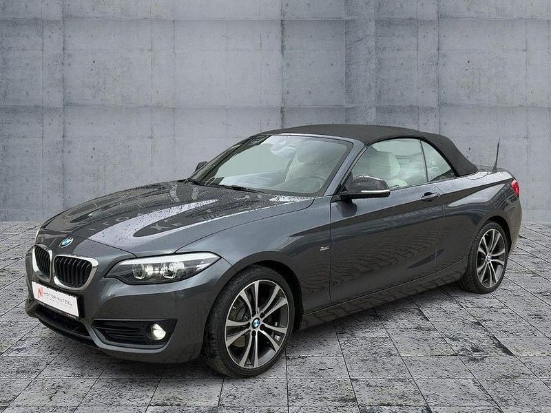 Gebraucht BMW 220 Sport Line 190 PS (139 kW) 2018 Grau Cabrio