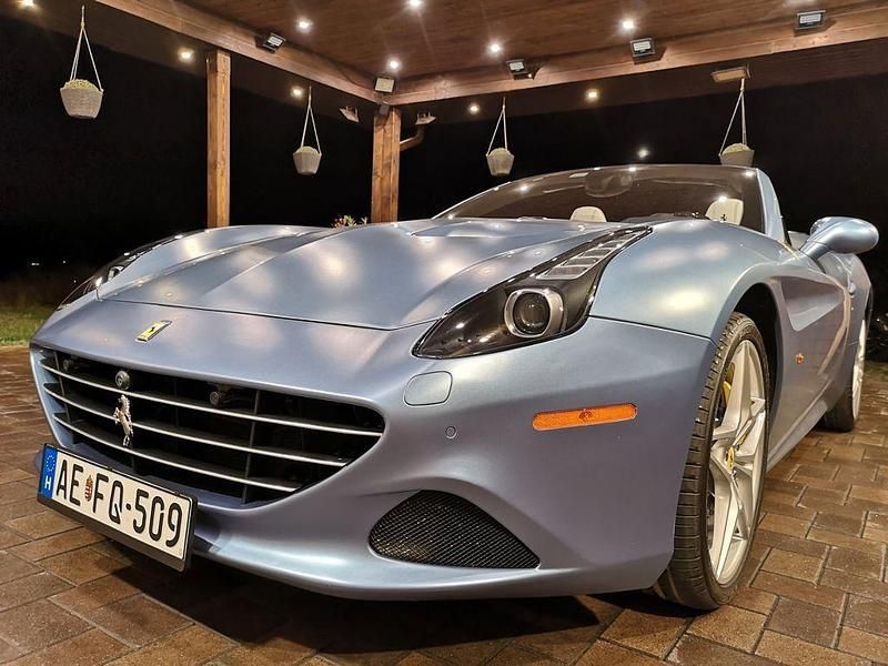 Blau Gebraucht 2017 Ferrari California Cabrio | 151.851 € (Fairer Preis) - Bild 1/4