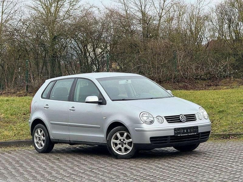 Gebraucht VW Polo Comfortline 64 PS (47 kW) 2003 Silber Limousine