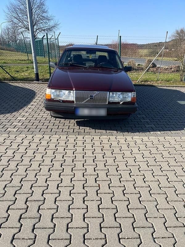 Gebraucht Volvo 940 126 PS (92 kW) 1993 Rot Limousine