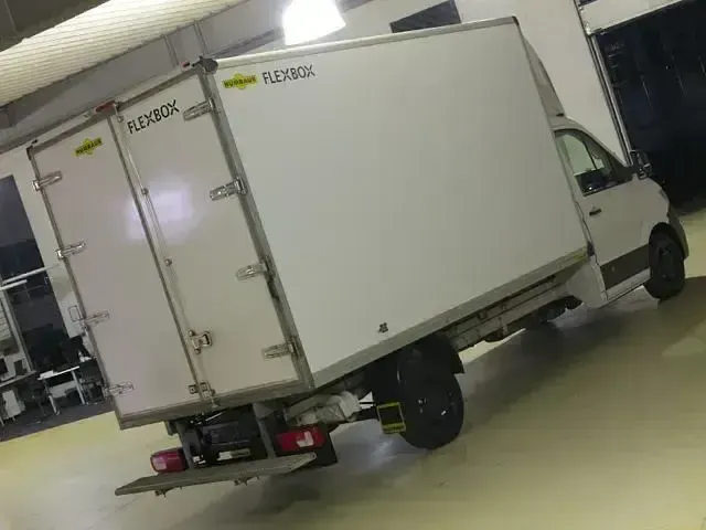 Gebraucht VW Crafter 140 PS (102 kW) 2024 Candyweiss Van