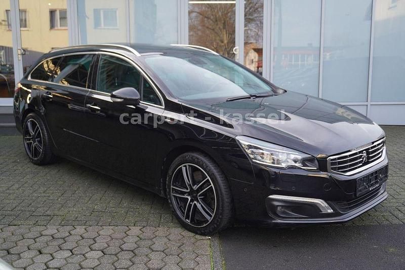 Lackierung schwarz perla nera/ Gebraucht 2015 Peugeot 508 SW GT Kombi | 8.999 € - Bild 1/4