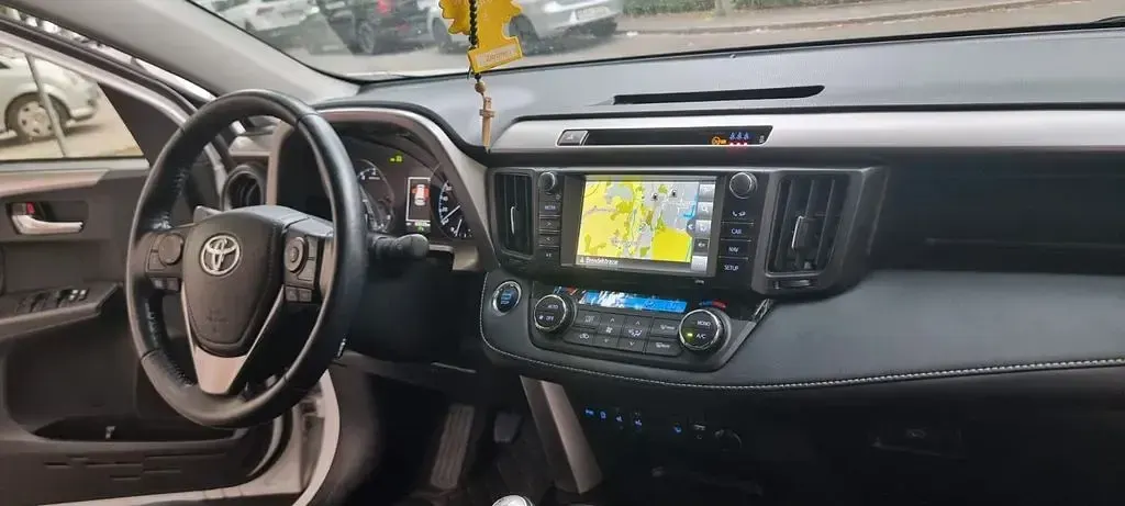 Gebraucht Toyota RAV4 Team 152 PS (111 kW) 2019 Weiß SUV