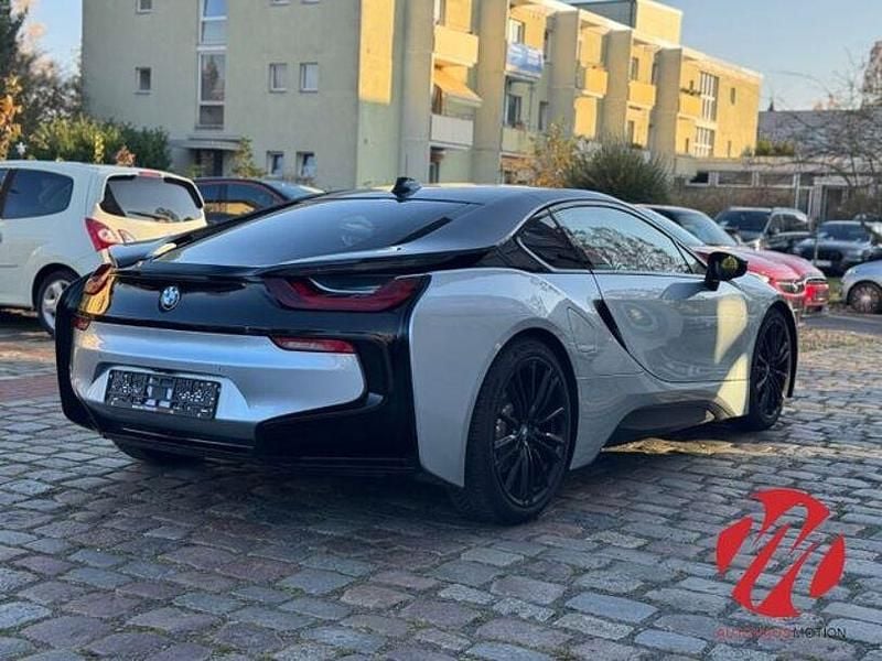 Gebraucht BMW i8 Sport Line 362 PS (266 kW) 2015 Silber ( folie ) Coupé