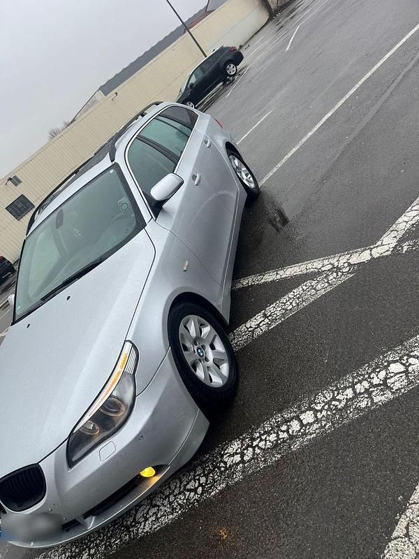 Gebraucht BMW 525 177 PS (130 kW) 2005 Silber Kombi